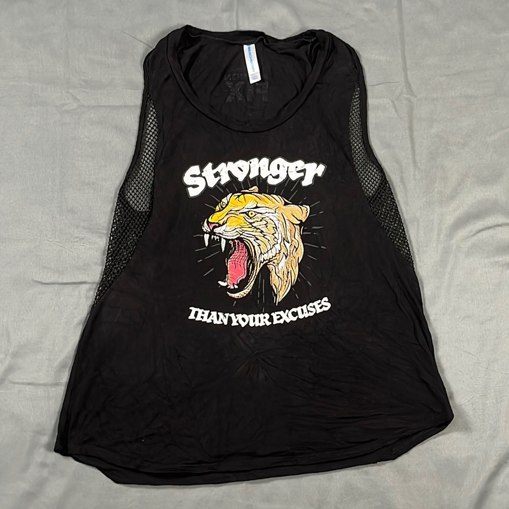 Beachbody Graphic Tank Top | Small